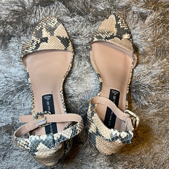 NWB Steve Madden Clunky heels - Picture 3 of 6